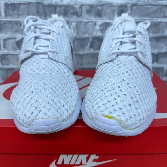 Nike Roshe One BR White Metallic Platinum Running Shoes 724850-100 Womens Sz 6.5 - Picture 3 of 10
